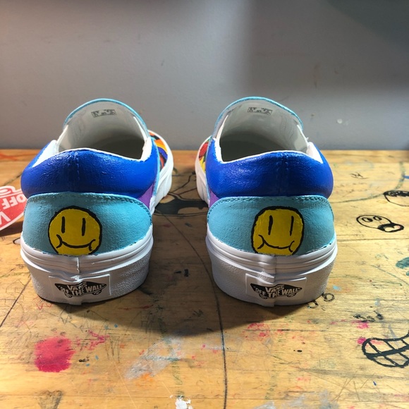 Your Own Pair of Custom Doodle Shoes - Picture 11 of 12